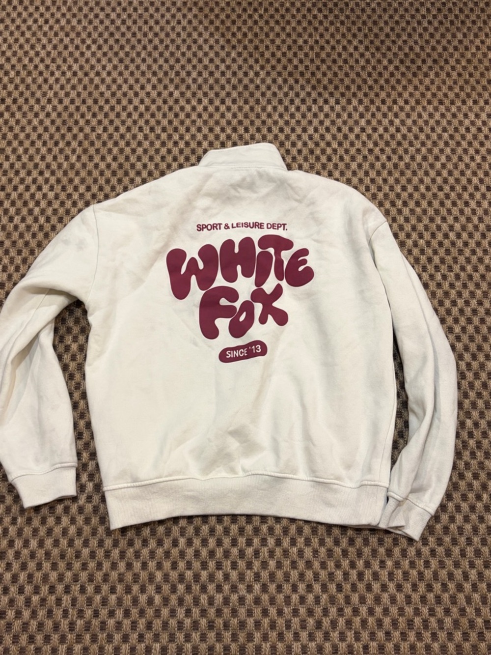 WHITE FOX HOODIE L/XL FLAWED***